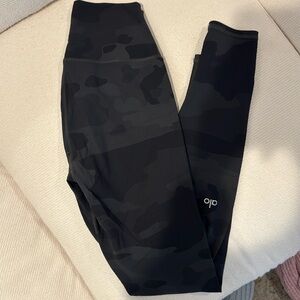 Alo High-Waist Vapor Leggings